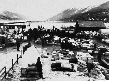 Dyea waterfront, 1898