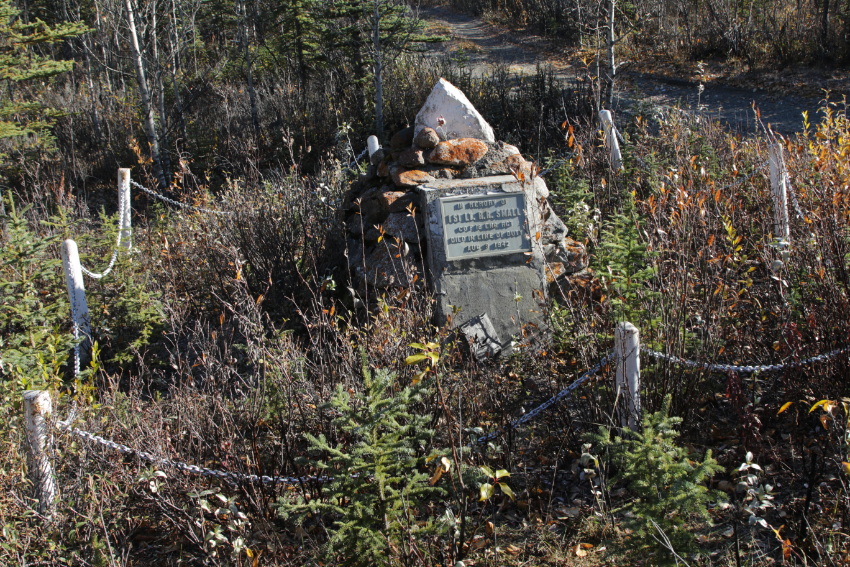 The Lt. Roland Small memorial at Km 6.4 of the Old Alaska Highway along the Kluane River on September 26, 2026.