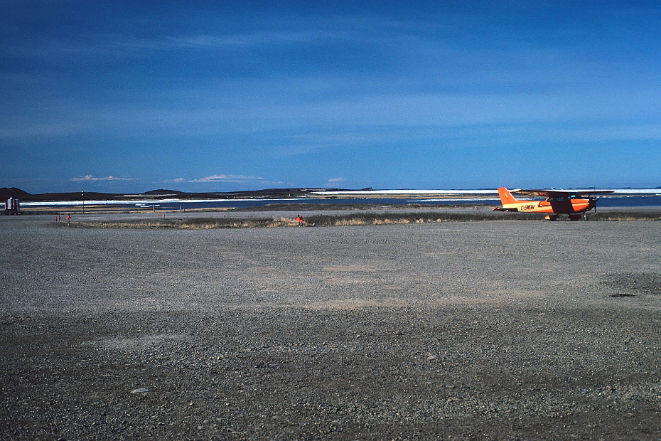 Cessna 172 at Tuktoyaktuk, NWT