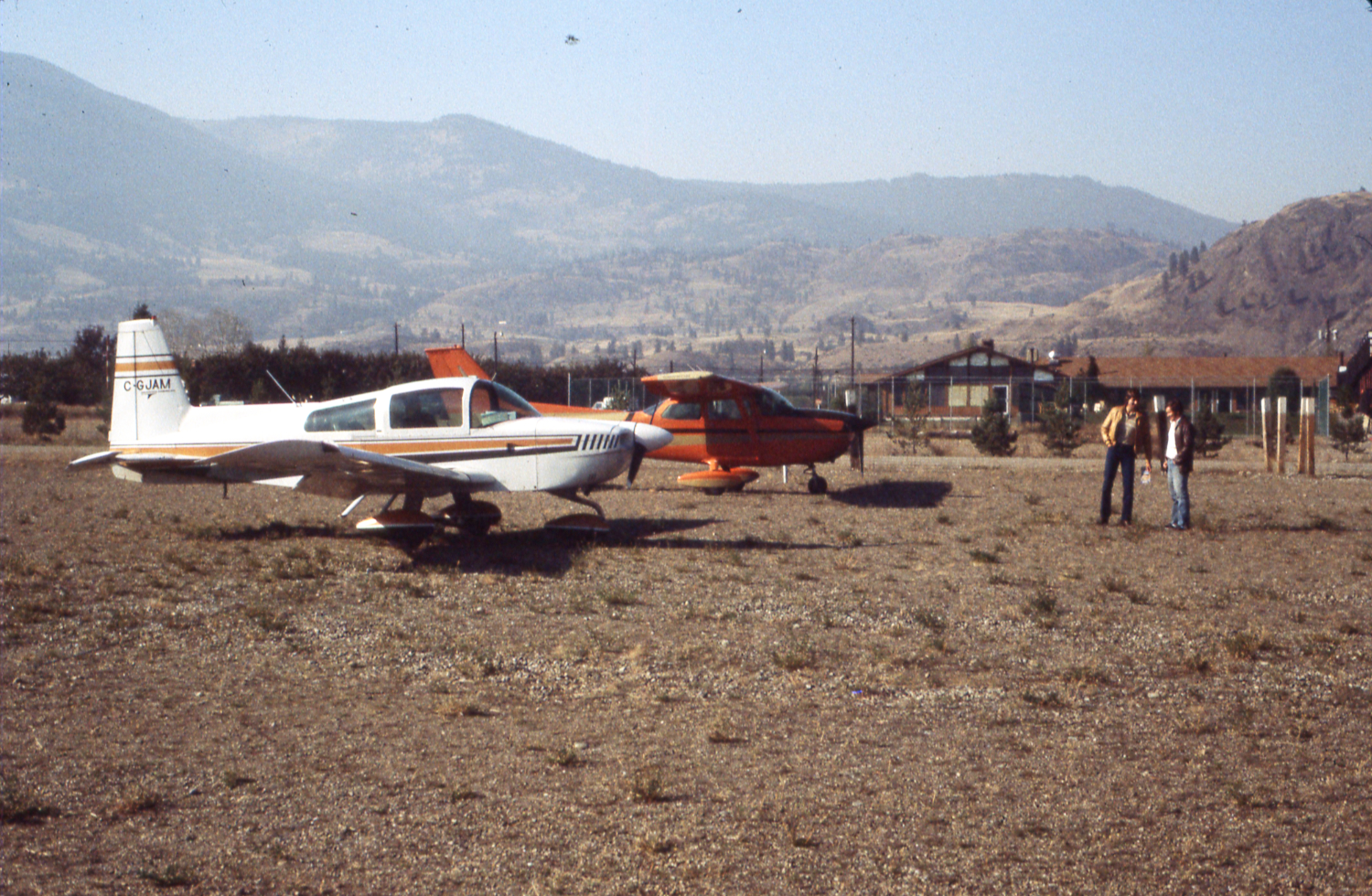 Cessna 172 Whisky Delta Mike and a friend at Oliver, BC, on October 21 1984.