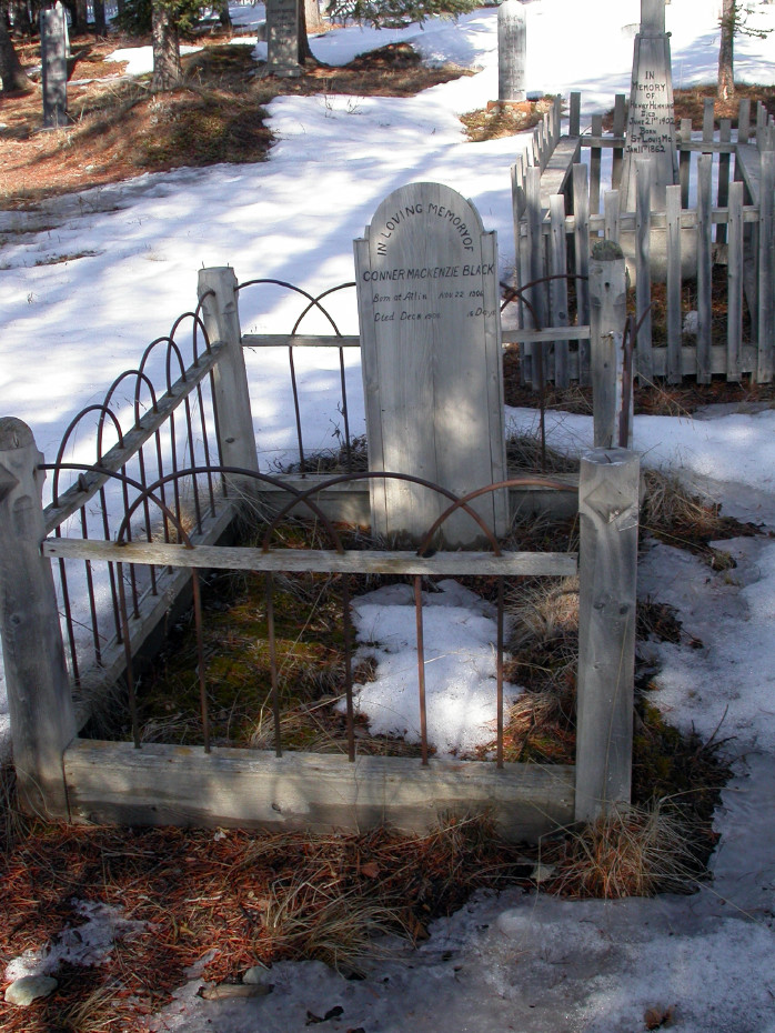 Headboard for baby Conner Mackenzie Black, Atlin Pioneer Cemetery, BC