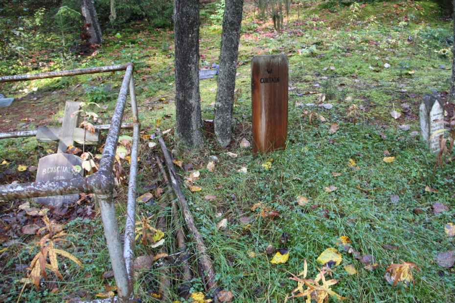 Grave of W. Curtain in the Pioneer Cemetery at Skagway, Alaska