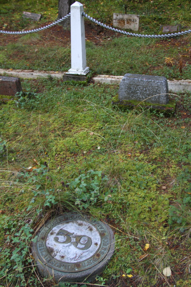 Grave of Roy Edwin Gault in the Pioneer Cemetery at Skagway, Alaska