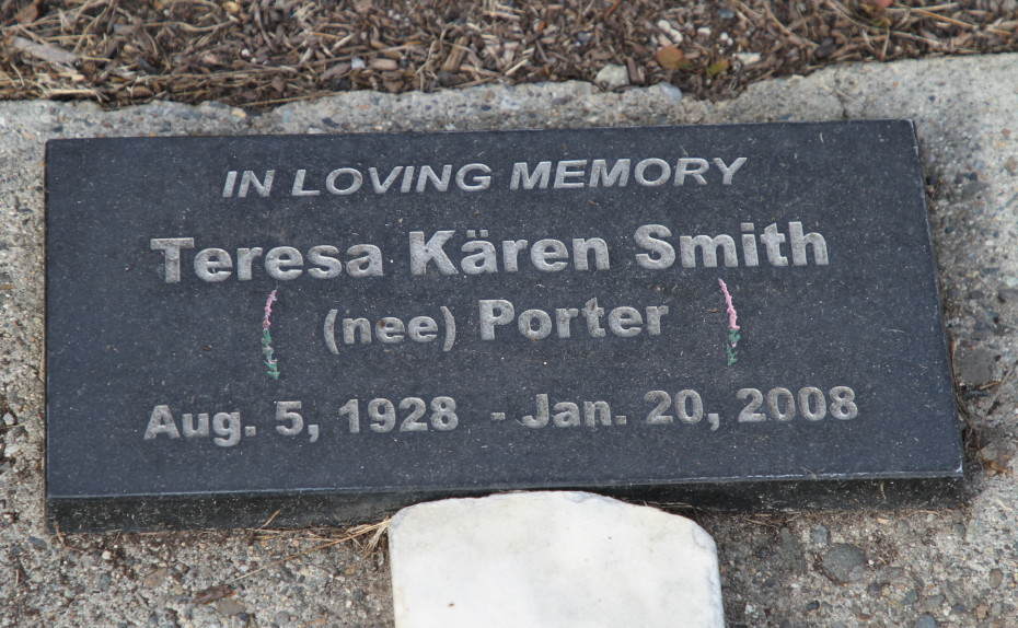 Memorial for Teresa Karen (Porter) Smith in the Whitehorse Pioneer Cemetery, Yukon, 2018
