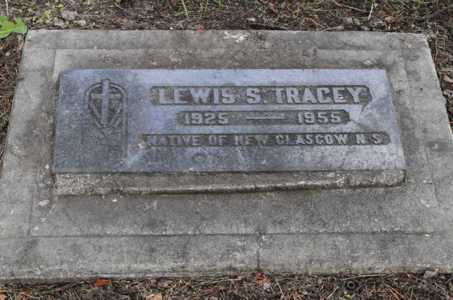 Grave of Lewis S. Tracey in the Whitehorse Pioneer Cemetery, Yukon