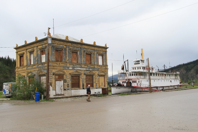 The Canadian Bank of Commerce, Dawson, June 27, 2014. Photo by Murray Lundberg.