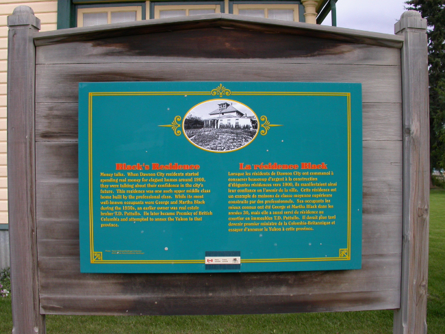 Heritage plaque at the Black Residence at Dawson, August 30, 2002. Photo by Murray Lundberg.