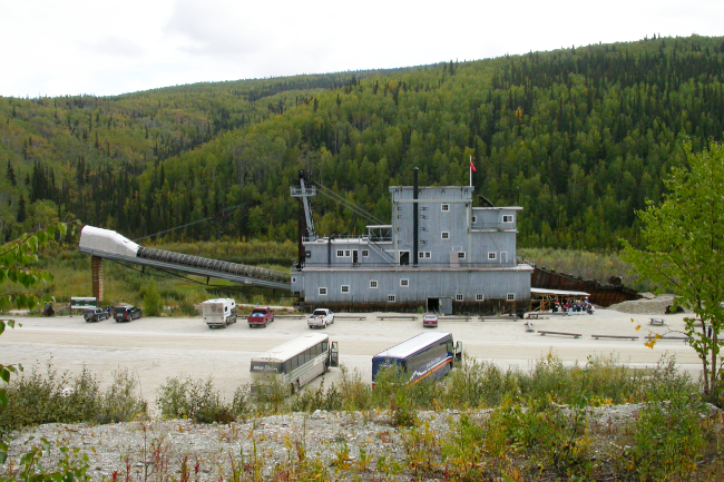 Dredge No. 4, August 30, 2002. Photo by Murray Lundberg.
