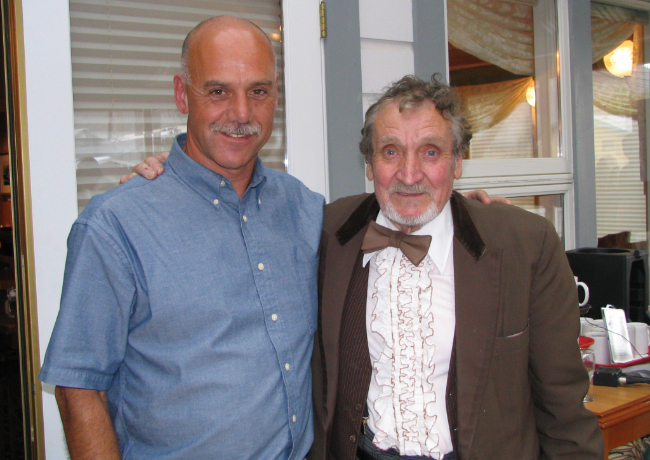 Murray Lundberg with Robert Service interpreter Tom Byrne on July 14, 2005. Photo by Murray Lundberg.