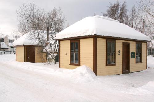Donnenworth House, south east corner, 2007. Photo by Yukon Government.