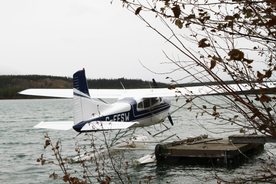 C-FFSW, a 1973 Cessna A185F, at Schwatka Lake, Whitehorse, Yukon (CEZ5), on October 7, 2021.