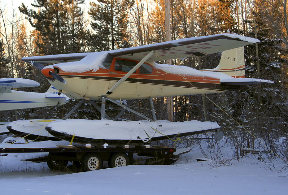 C-FLGT, a 1959 Cessna 180B