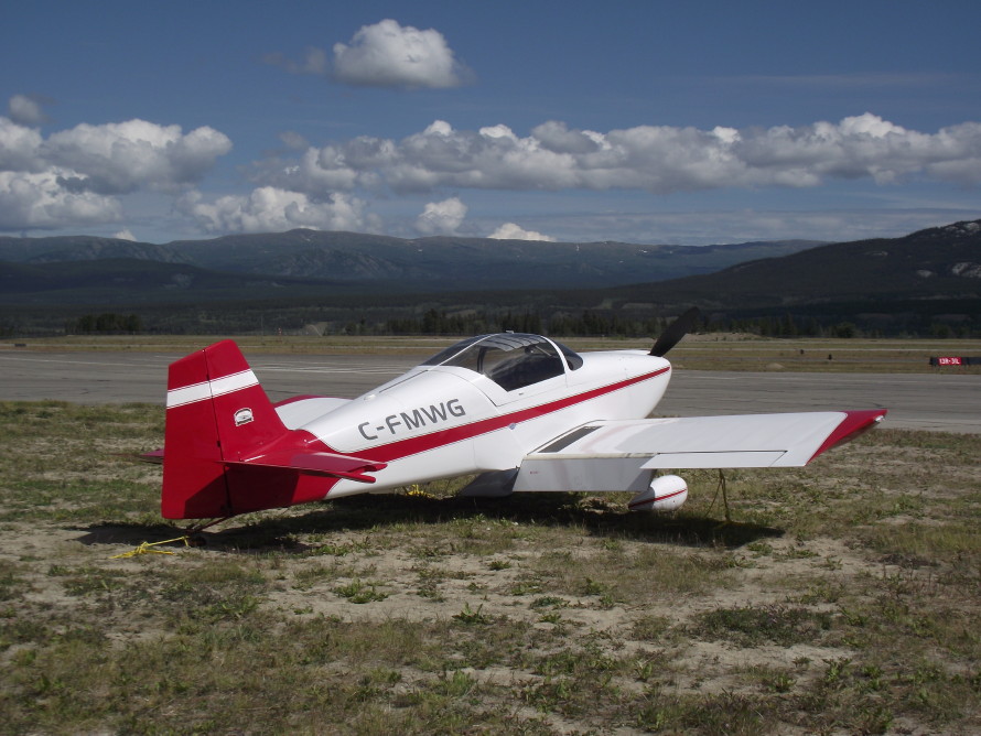 C-FMWG: Van's RV-6 homebuilt aircraft