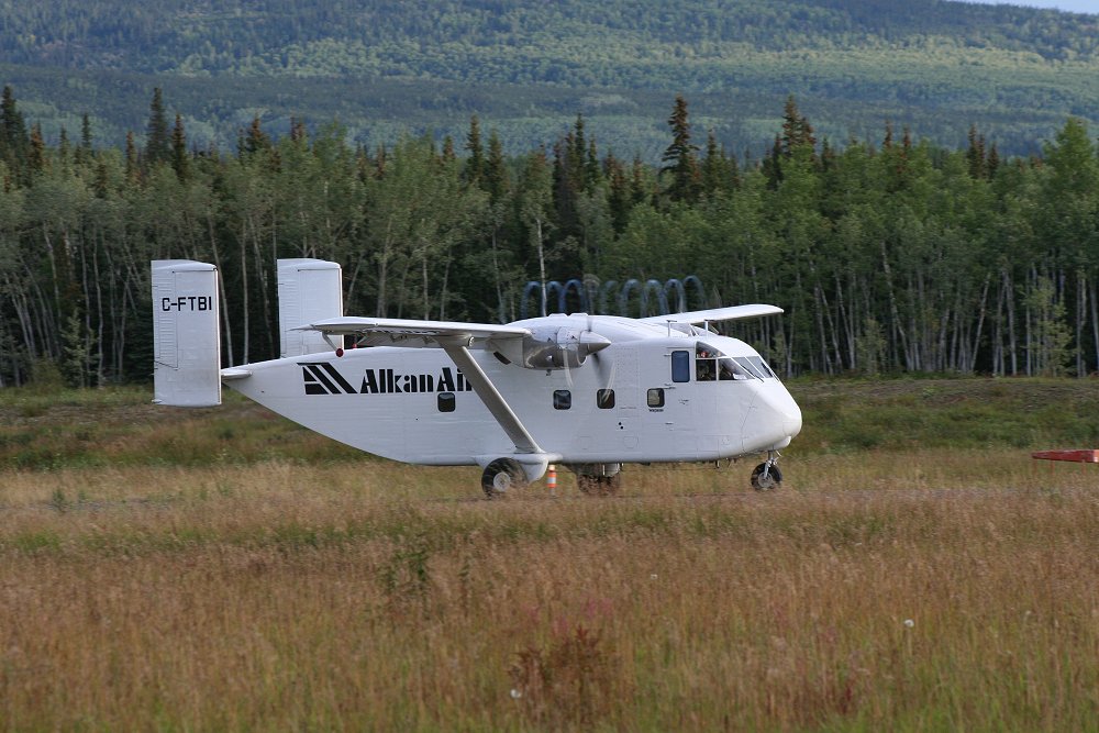 A photograph of C-FTBI, a Short SC-7 Skyvan Series 3