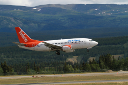 C-GANU: Boeing 737-55D