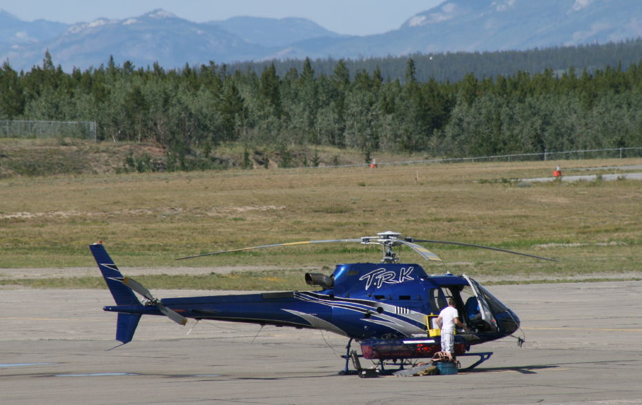 C-GTRK, a 2007 Aerospatiale AS-350B-3 Ecureuil operated by TRK Helicopters
