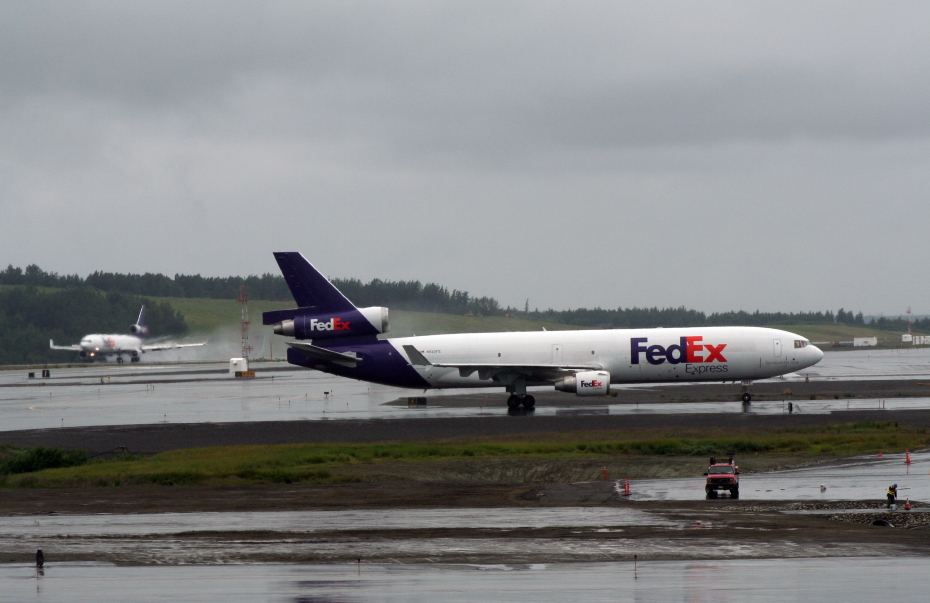 N522FE, a 1992 McDonnell Douglas MD-11F operated by Federal Express
