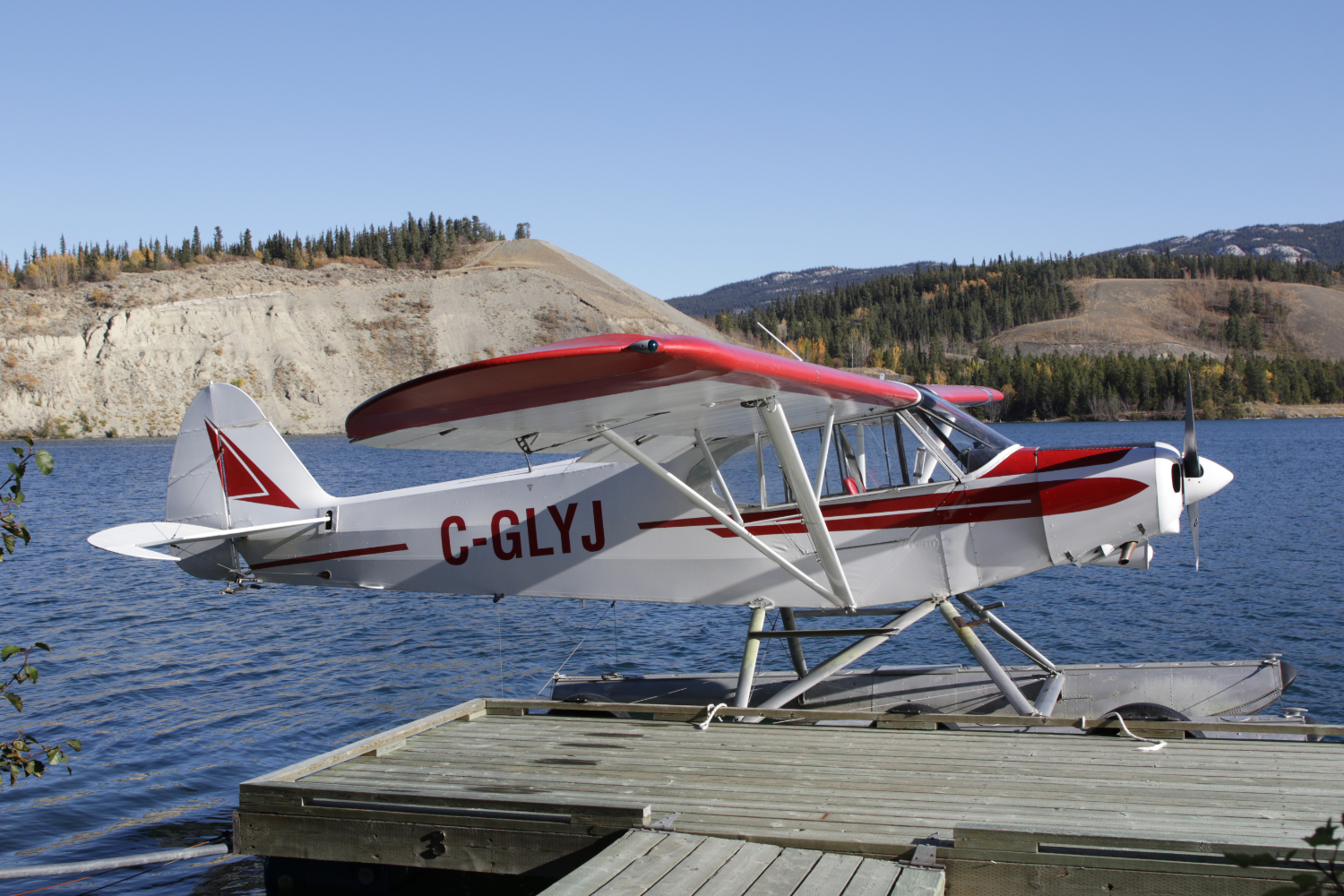 C-GLYJ, a 1976 Piper PA-18-150 Super Cub, at Schwatka Lake (CEZ5), Whitehorse, Yukon, on October 1, 2025.