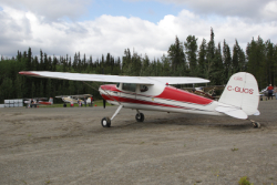 C-GUOS, a 1946 Cessna 140