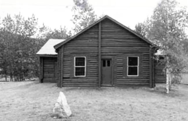 The North-West Mounted Police jail and hospital at Fort Herchmer, Dawson, built in 1898.