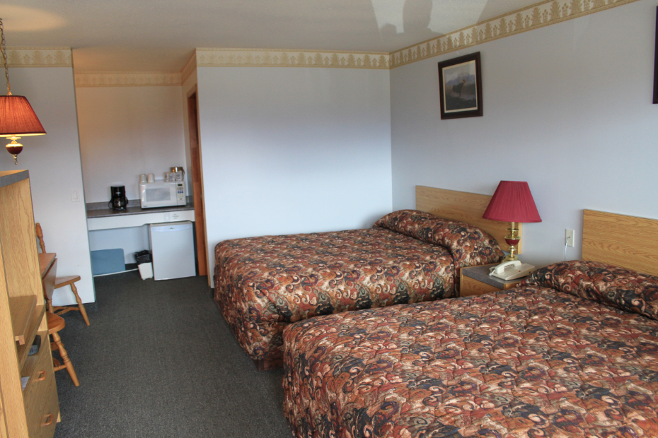 Alcan Motor Inn, Haines Junction, Yukon
