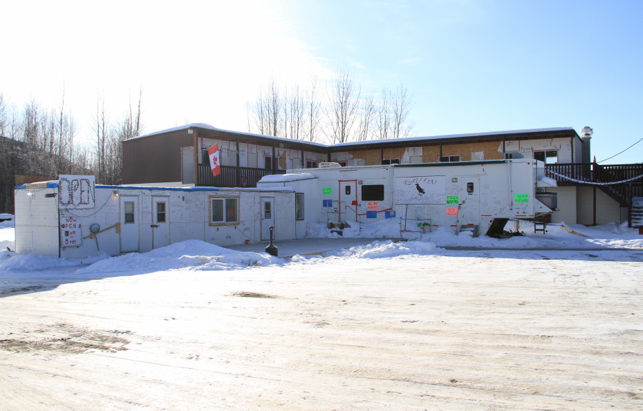 Fireside Lodge (Fireside Inn) on the Alaska Highway