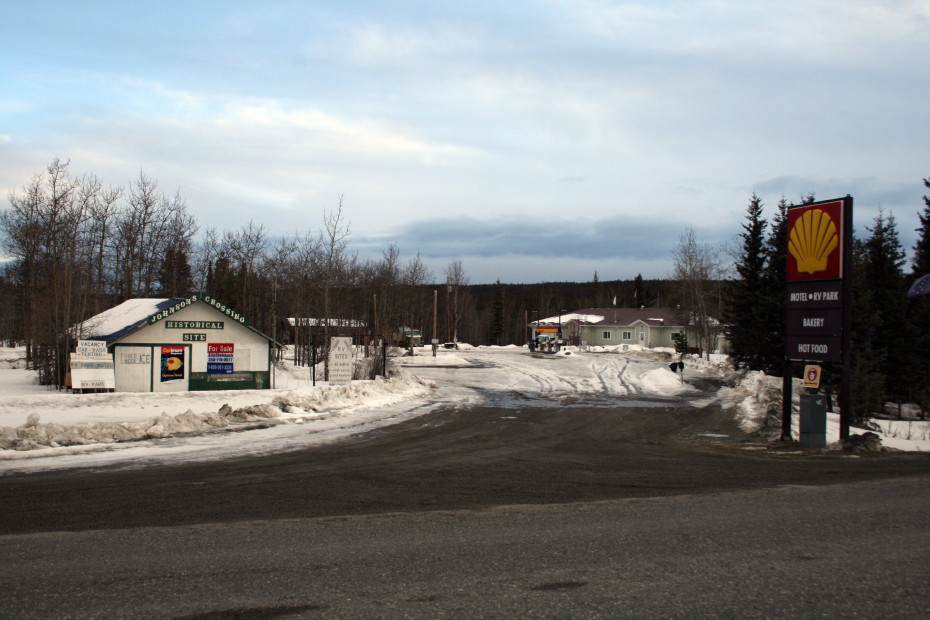 Johnson's Crossing Lodge on the Alaska Highway