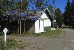 Johnson's Crossing Lodge, Alaska Highway