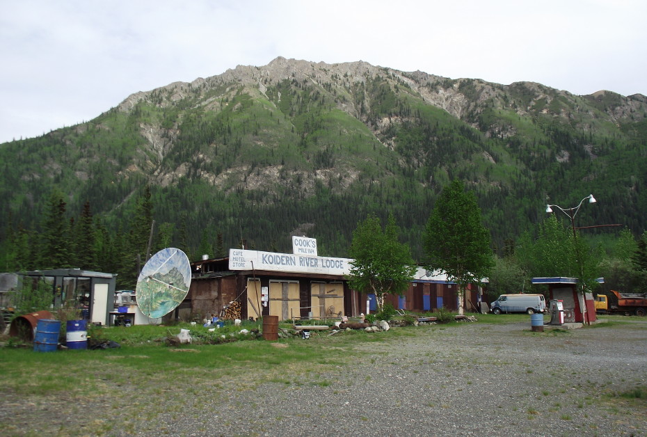Koidern River Lodge on the Alaska Highway