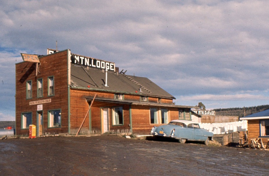Pink Mountain Lodge on the Alaska Highway