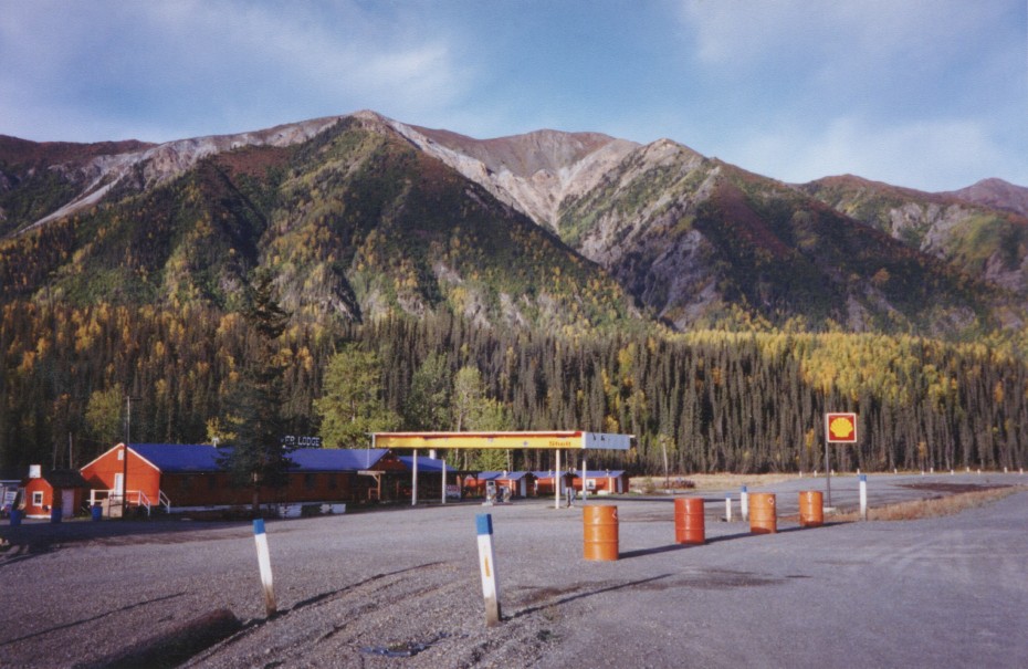 White River Lodge on the Alaska Highway