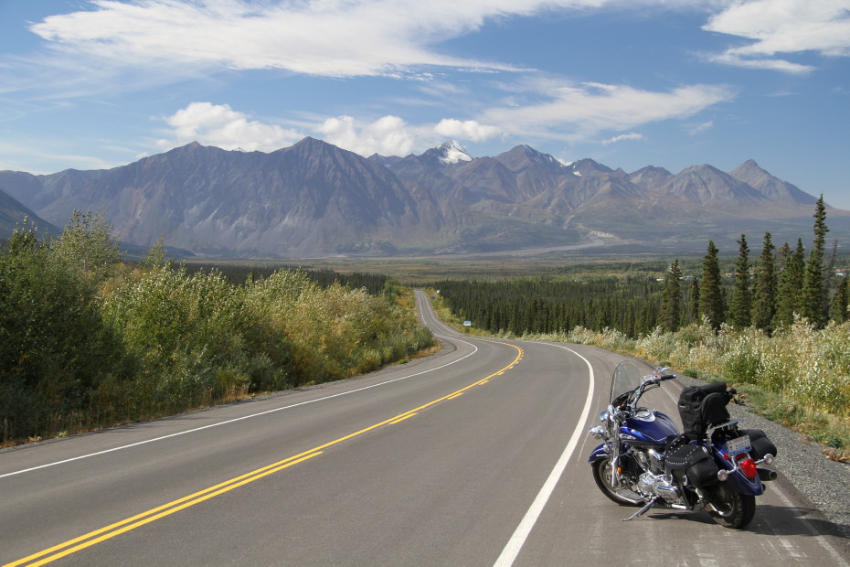 Haines Highway just south of Haines Junction, Yukon