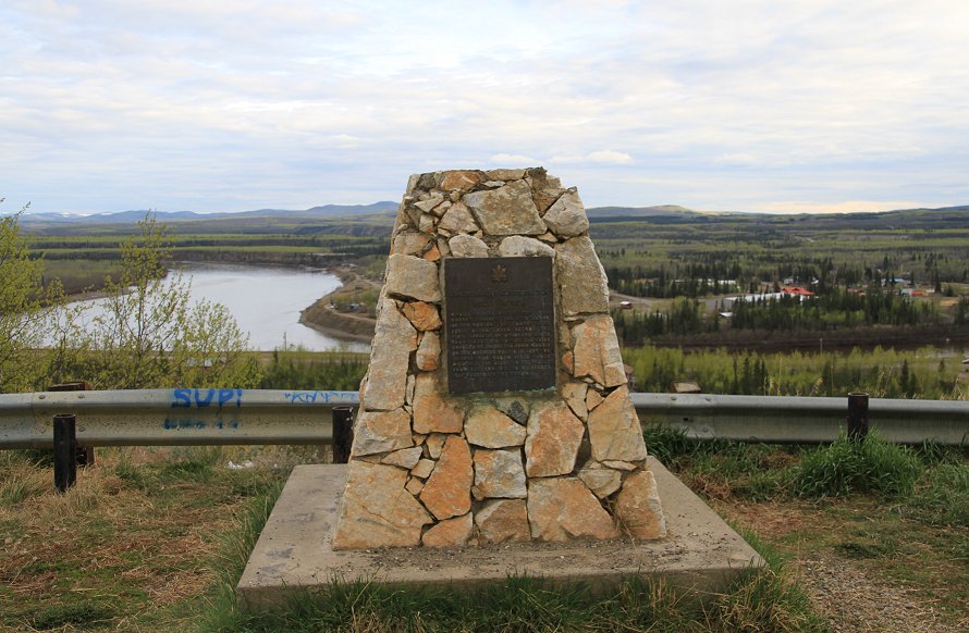 A monument at the Pelly River viewpoint