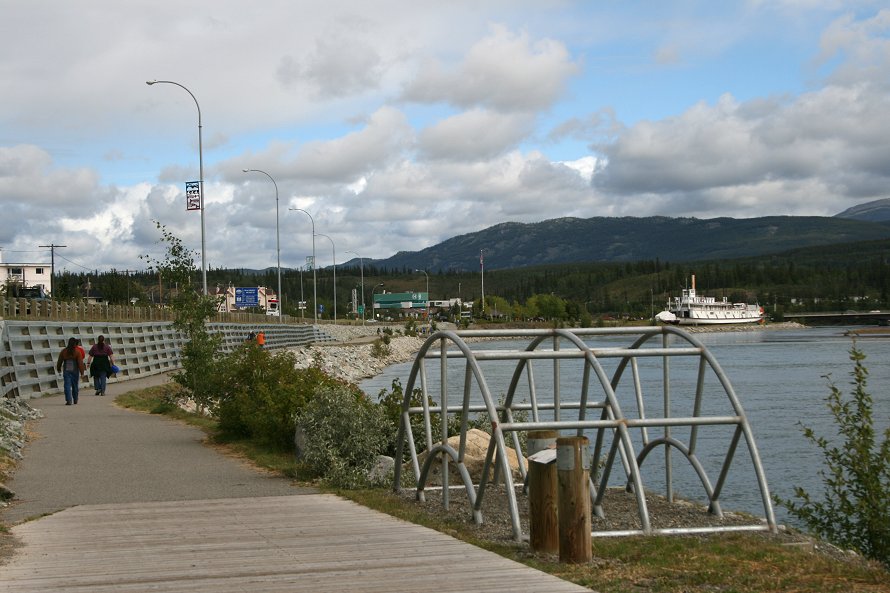The Sternwheeler Canadian Memorial