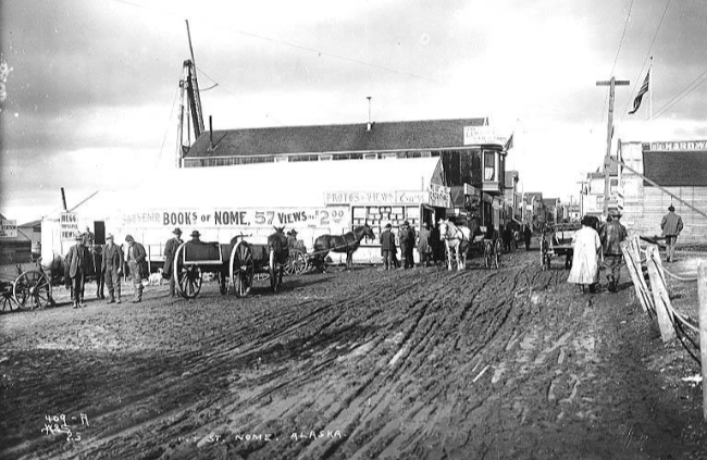 The E. A. Hegg studio in Nome, Alaska, 1900.