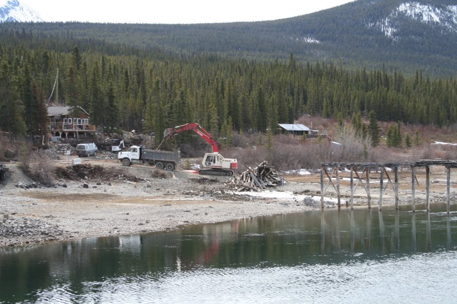 Construction of a new steel footbridge at Carcross, Yukon, in 2007