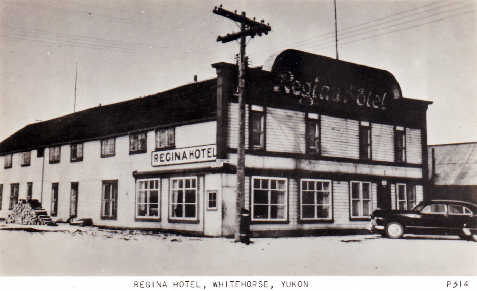 A postcard showing the enlarged Regina Hotel in about 1943