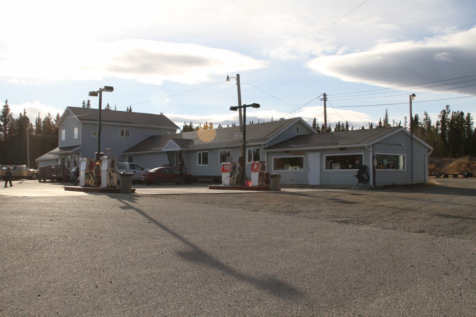 Trails North Motel & Truck Stop - Whitehorse, Yukon
