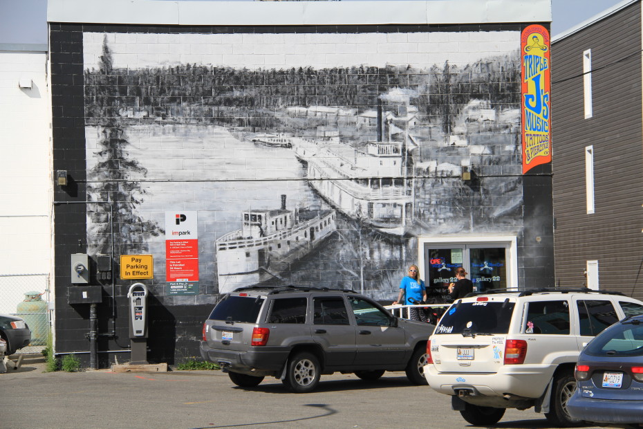 Sternwheeler mural by Colin Axander in Whitehorse, Yukon